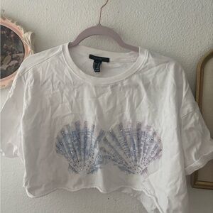 Forever 21 White seashell print Crop Top